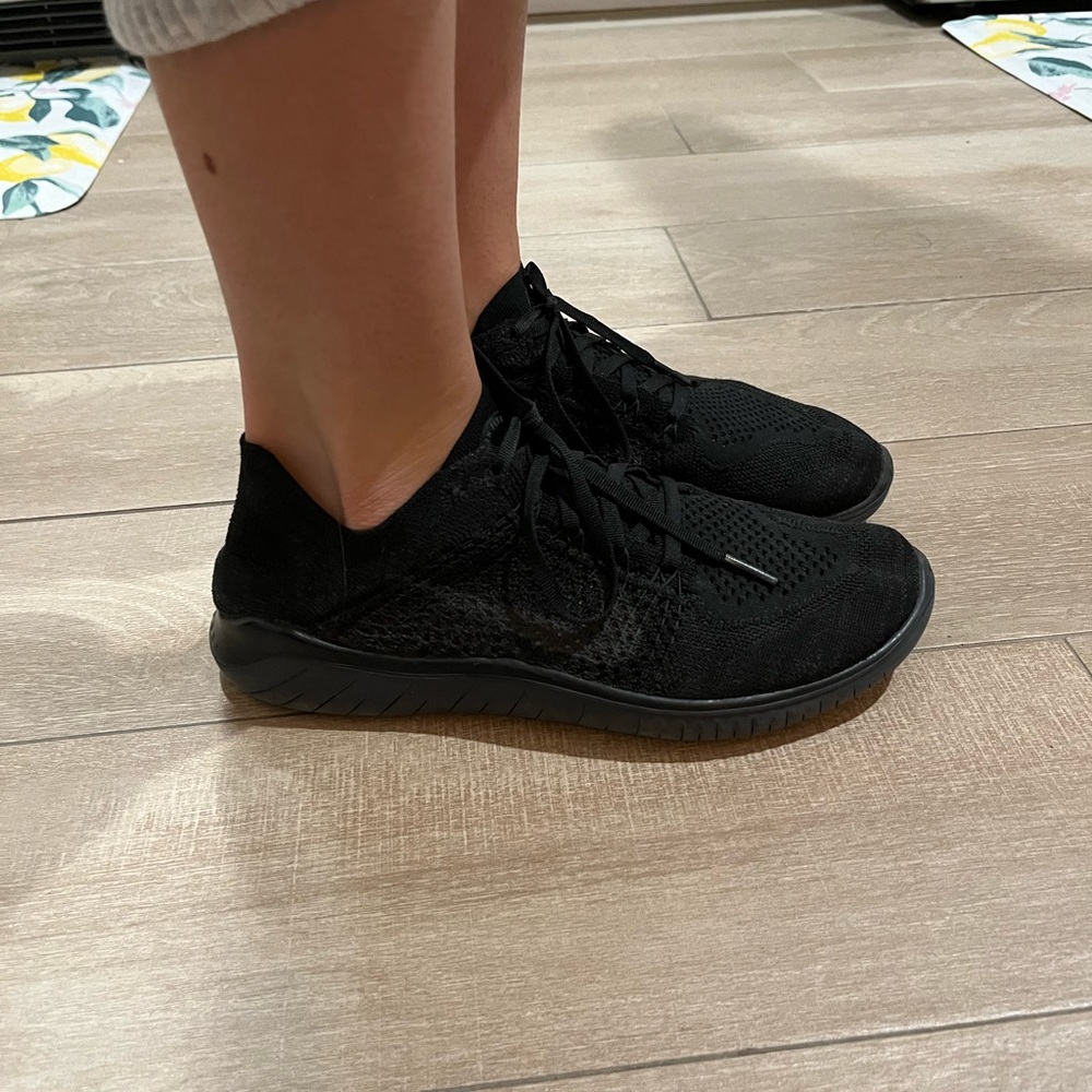 Nike free 4.0 black shoes size 8